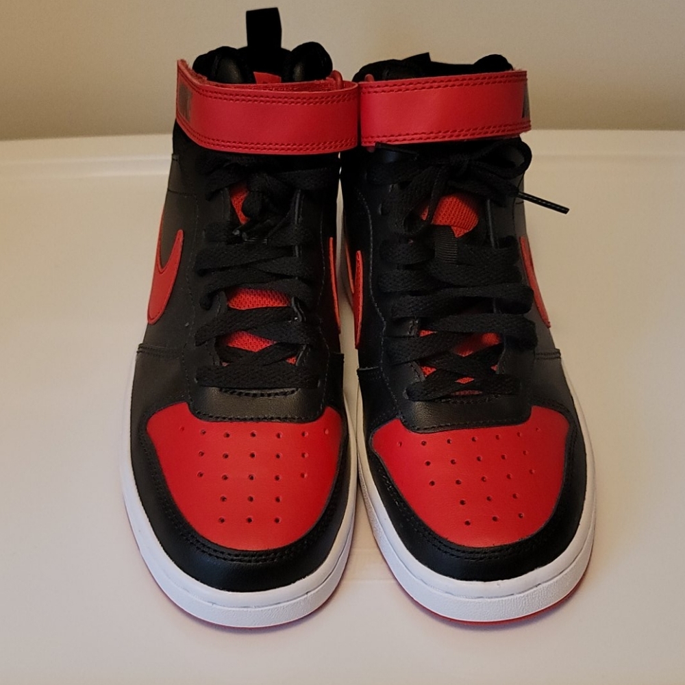 NWOB Nike Court Borough Mid 2